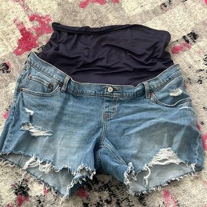 Abercrombie & Fitch Maternity shorts size 33